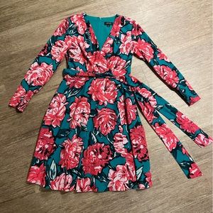 Tahari Floral Dress (sz 2)